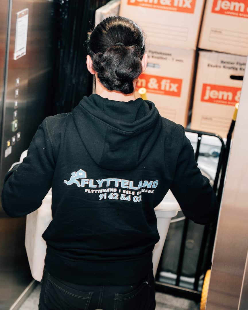 Flytteland flytter